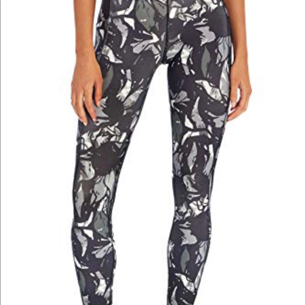 Marika yoga reversible high rise leggings (s) - Picture 2 of 15